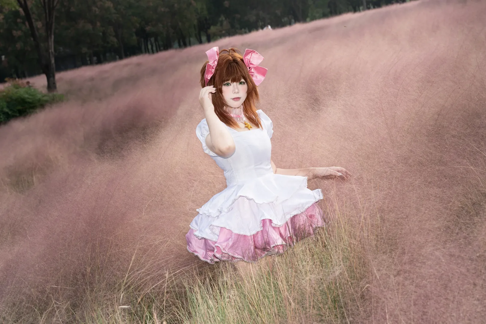 木之本樱cos, 魔卡少女樱, 外景摄影, 粉黛乱子草, 粉白战斗服