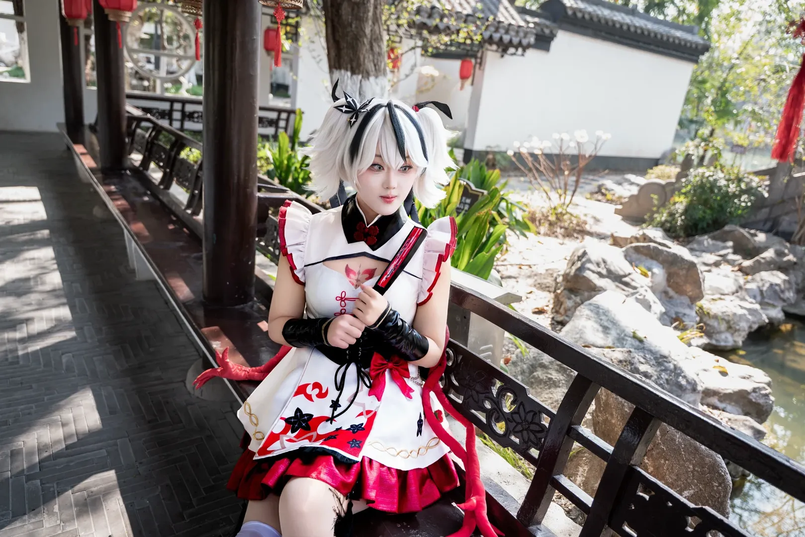 鳴潮, 二次元メイク, コスプレ撮影, ツバキコスプレ, 中国風庭園 - 3枚目