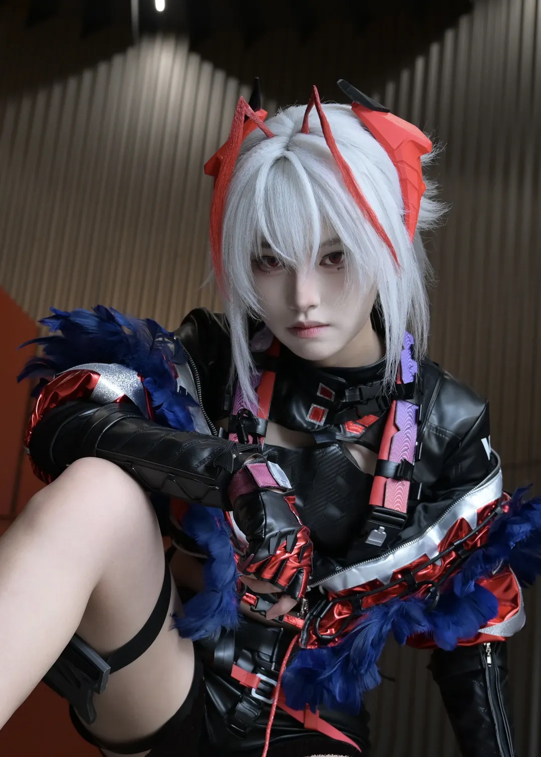 Cosplay photography, Silver hair, red eyes, Mai Xiaowen cosplay, Delta Force, Tactical gear cosplay