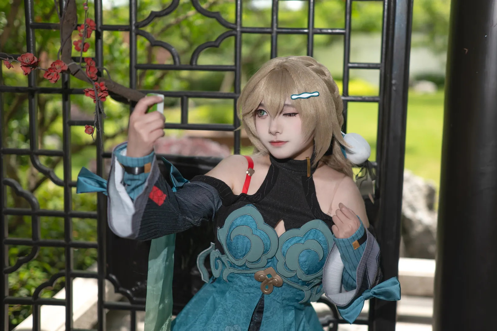 Honkai: Star Rail, Outdoor photography, Qingque cosplay, Cosplay photoshoot, Traditional Chinese style cosplay - Image 4