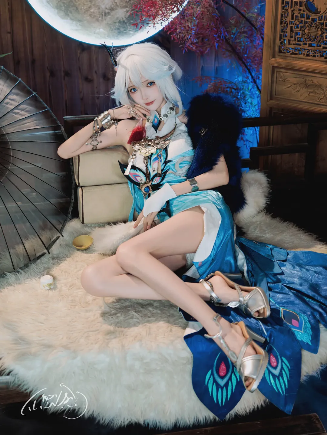 Honkai: Star Rail, Yao Guang cosplay, Silver-white hair, traditional style, Xianzhou character, High-slit skirt - Image 1