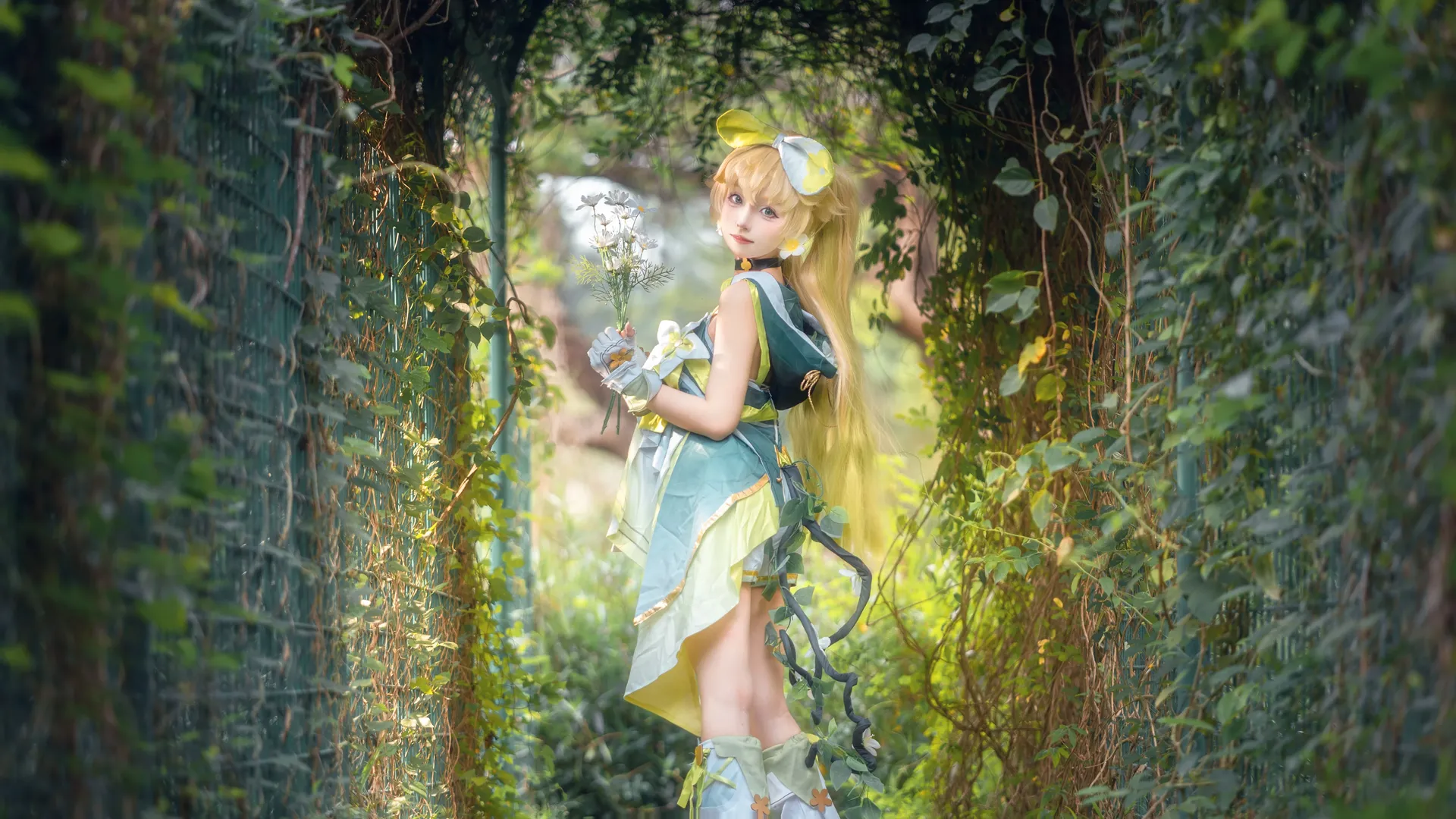 鳴潮, アウトドア撮影, ヴェリーナ コスプレ, コスプレ撮影, 広州植物園での撮影 - 4枚目