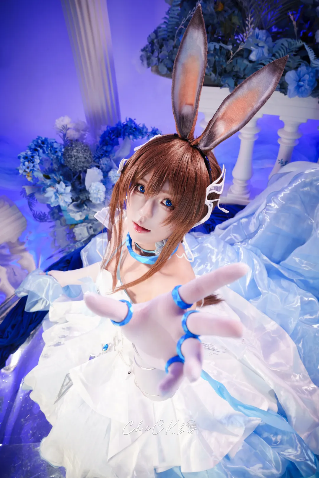 cosplay, 明日方舟, 音律联觉, 阿米娅cos, 蓝白礼服