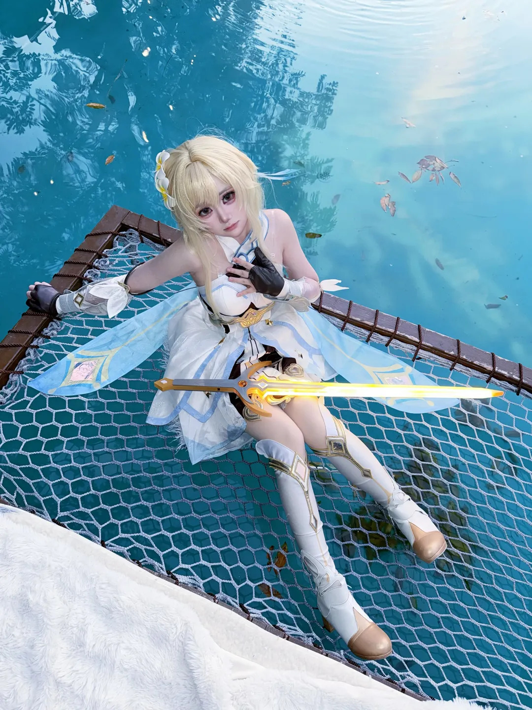 原神, 蛍 コスプレ, 二次元メイク, 光る小道具, プールサイド撮影