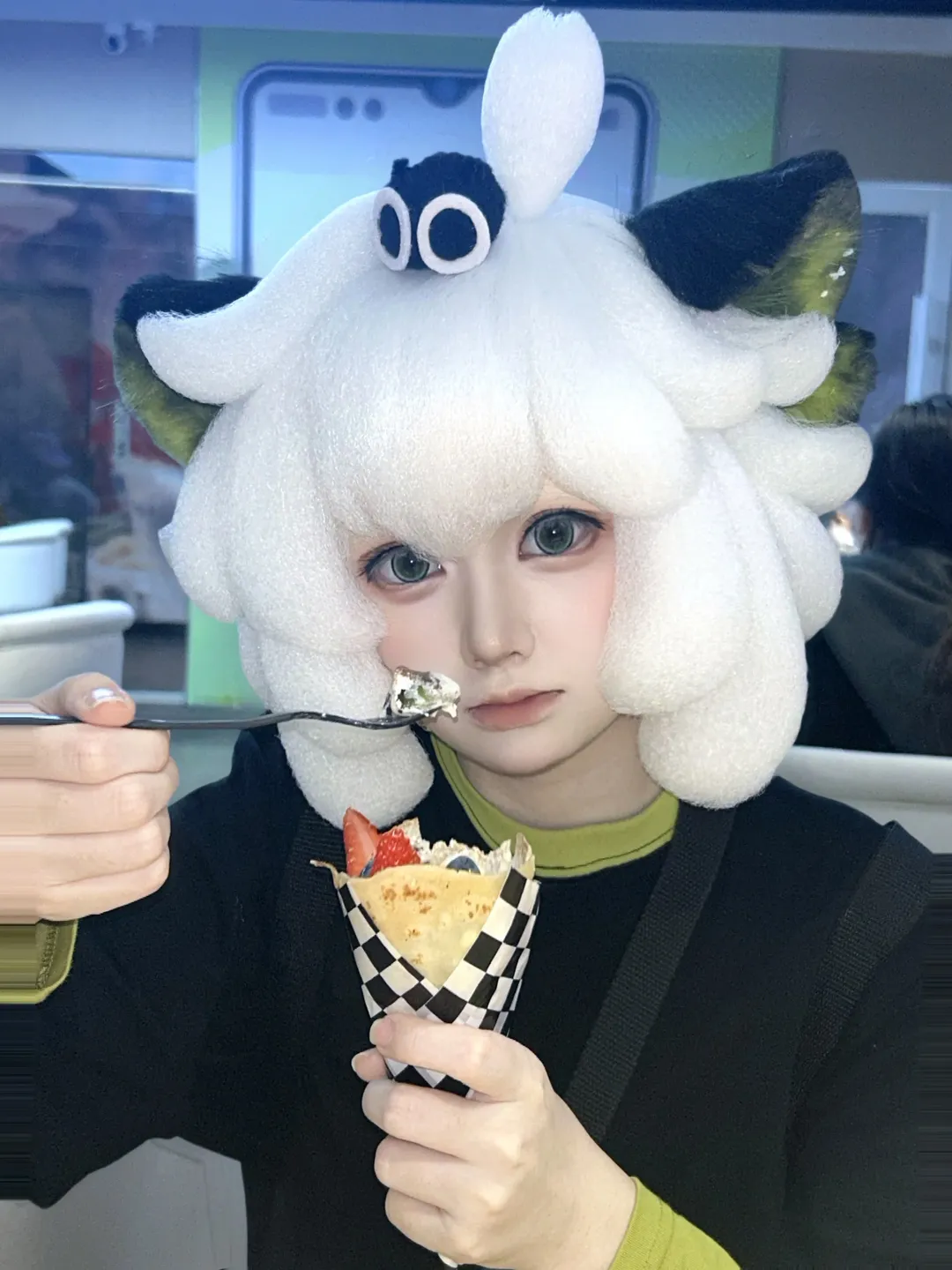 cosplay日常, 二次元穿搭, 罗小黑战记2, 罗小黑cos, 主题餐厅打卡