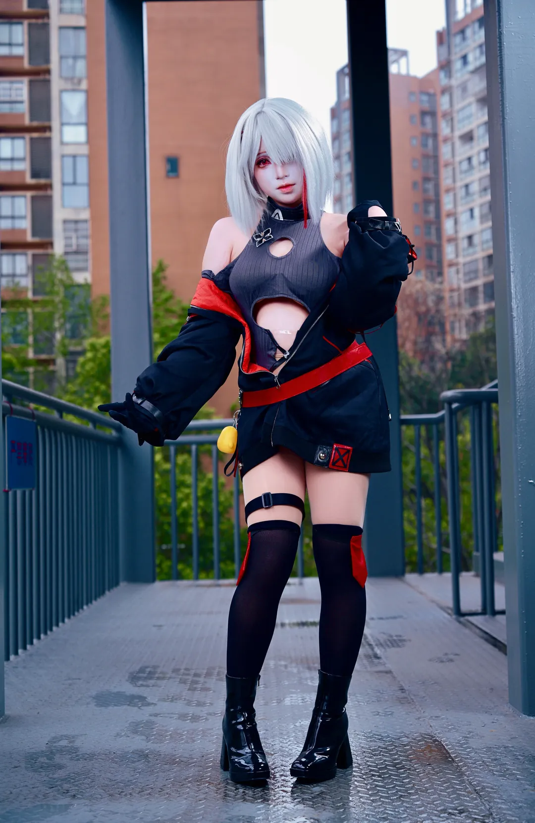 アズールレーン, テックウェアコーデ, コスプレ写真, デュイスブルクのコスプレ, 鉄血軽巡 - 3枚目