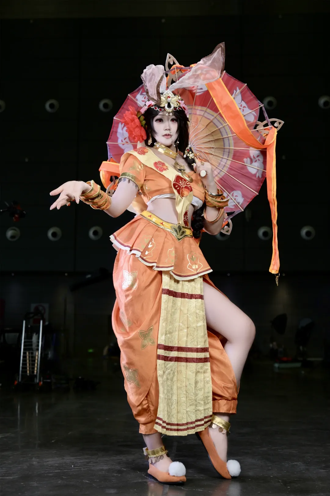 Convention photos, Honor of Kings, Gongsun Li Cosplay, Cosplay convention photos, Jade Rabbit Princess - Image 6