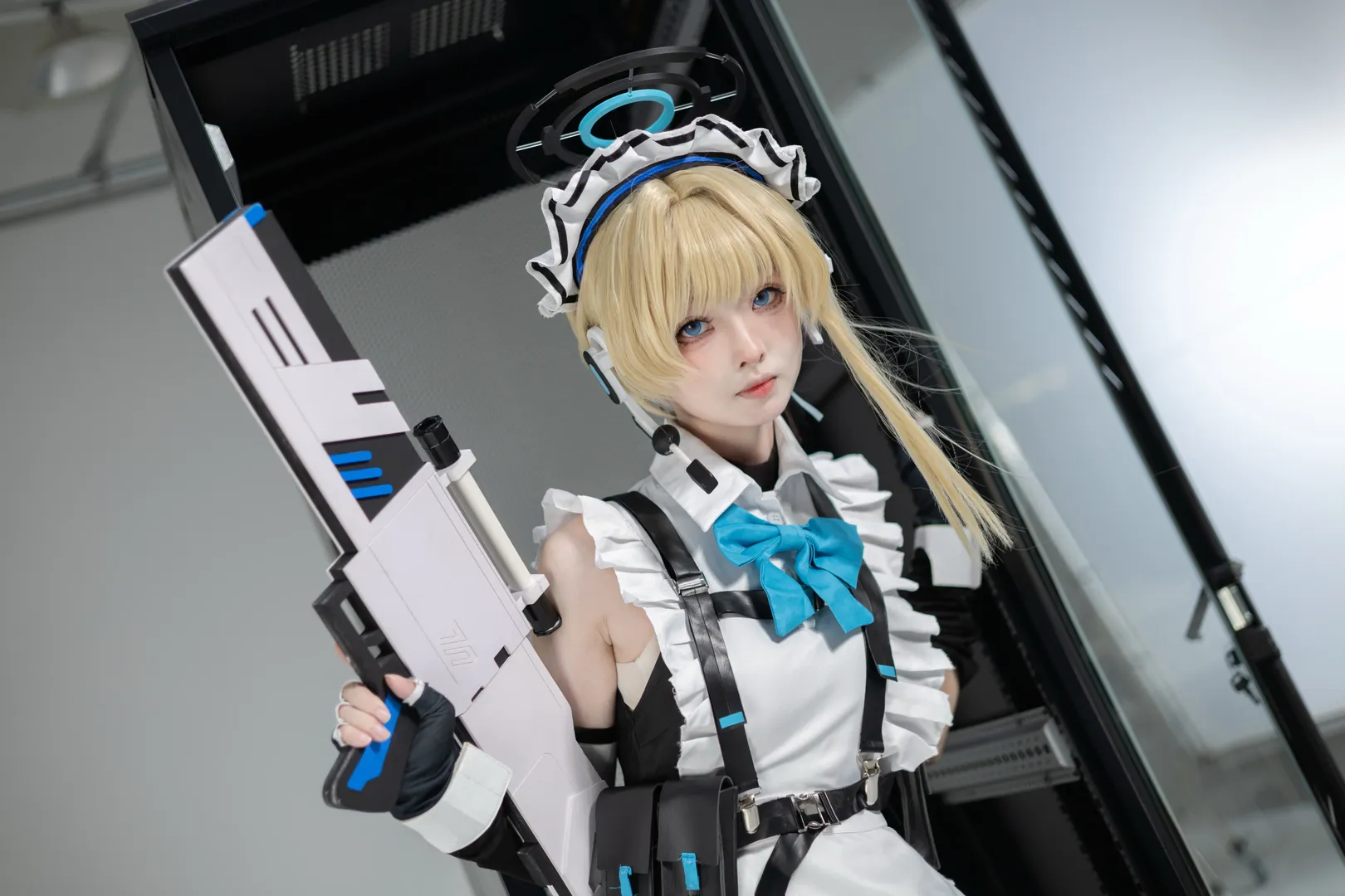 ブルーアーカイブ, メイド服, 白ストッキング, 飛鳥馬トキ コスプレ, 戦闘メイド - 3枚目