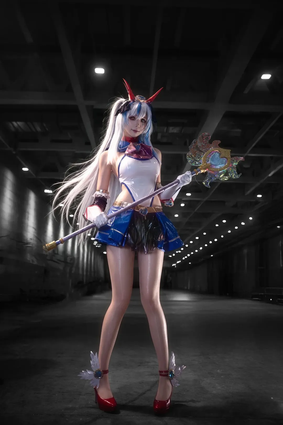 漫展返图, 二次元coser, 棕色尘埃2cosplay, 亮面漆皮, 魔法杖