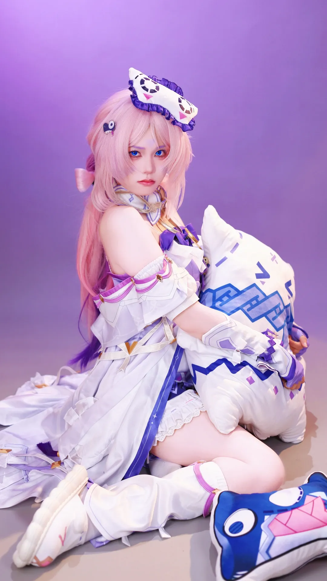 Genshin Impact, Citlali cosplay, Cosplay photography, Home style, Pink hair - Image 1
