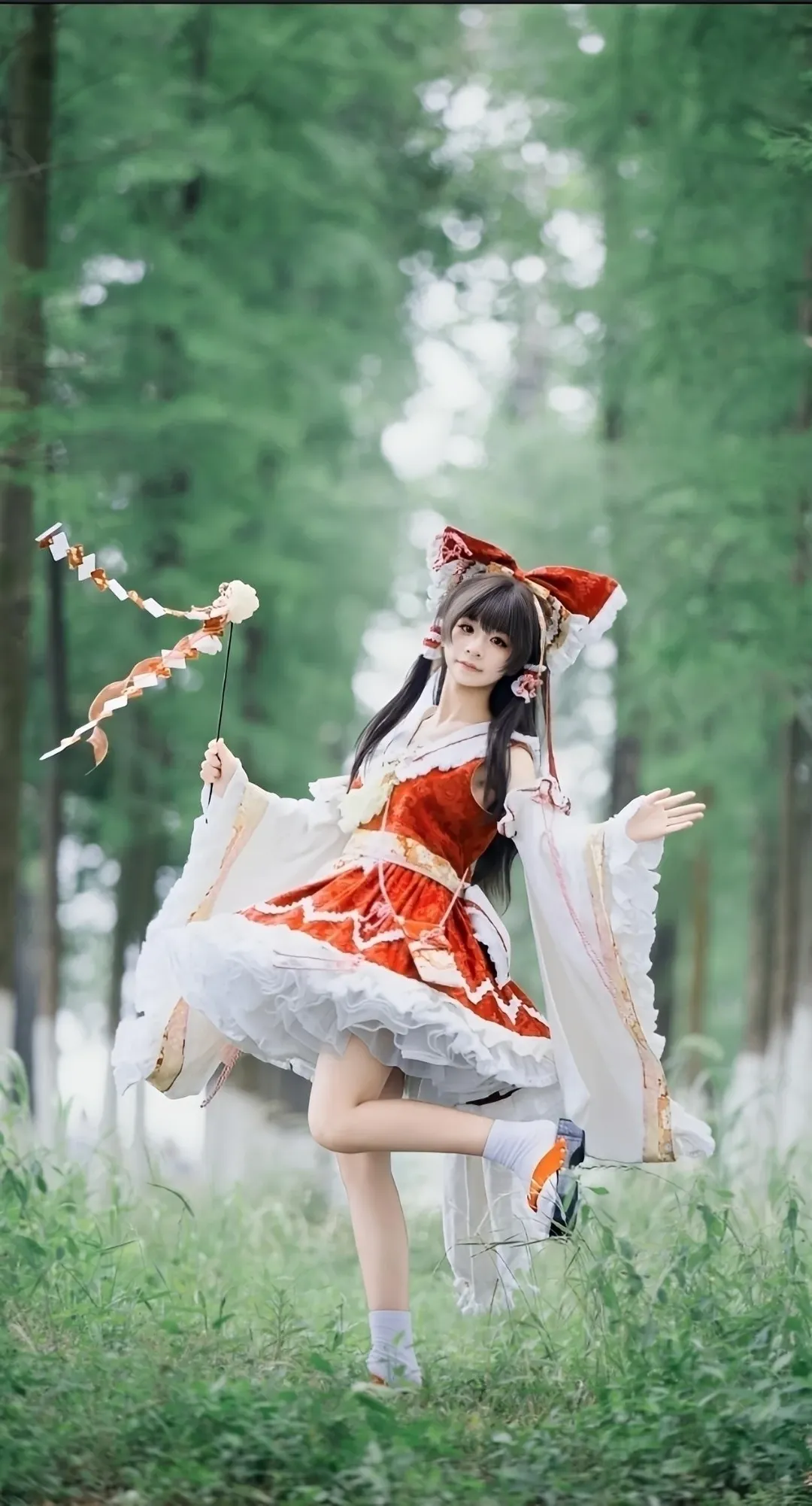 二次元摄影, 博丽灵梦cos, 东方Project, Cosplay穿搭, 林间写真