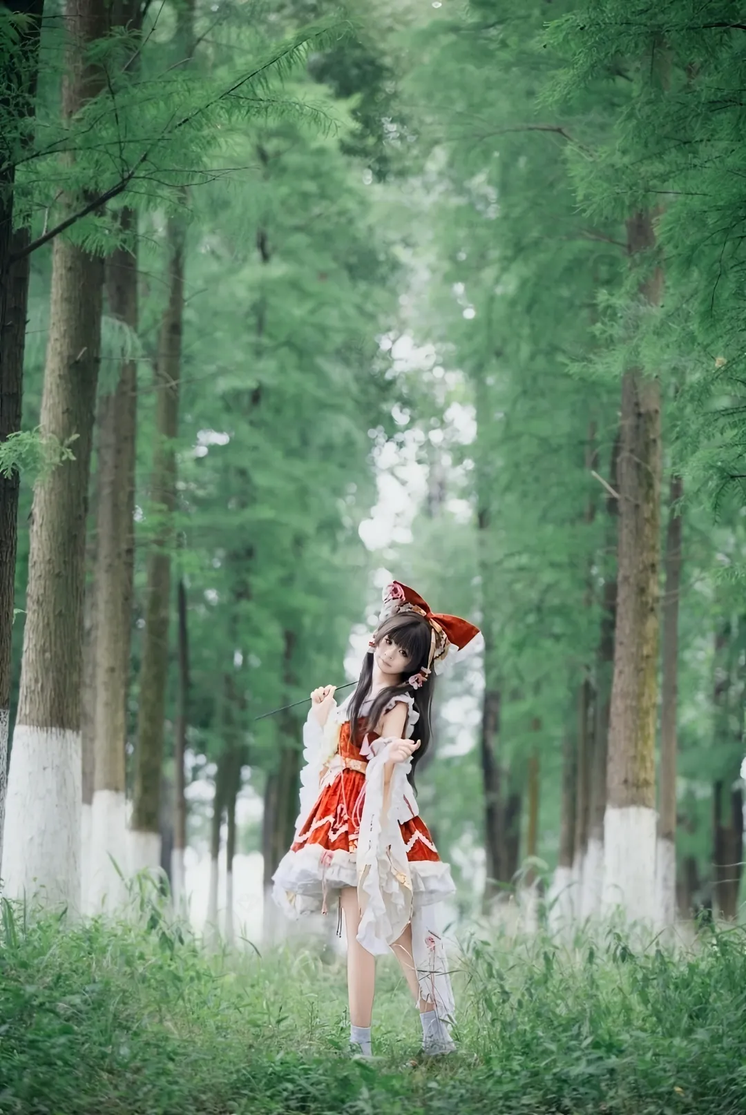 二次元摄影, 博丽灵梦cos, 东方Project, Cosplay穿搭, 林间写真 - 第2张