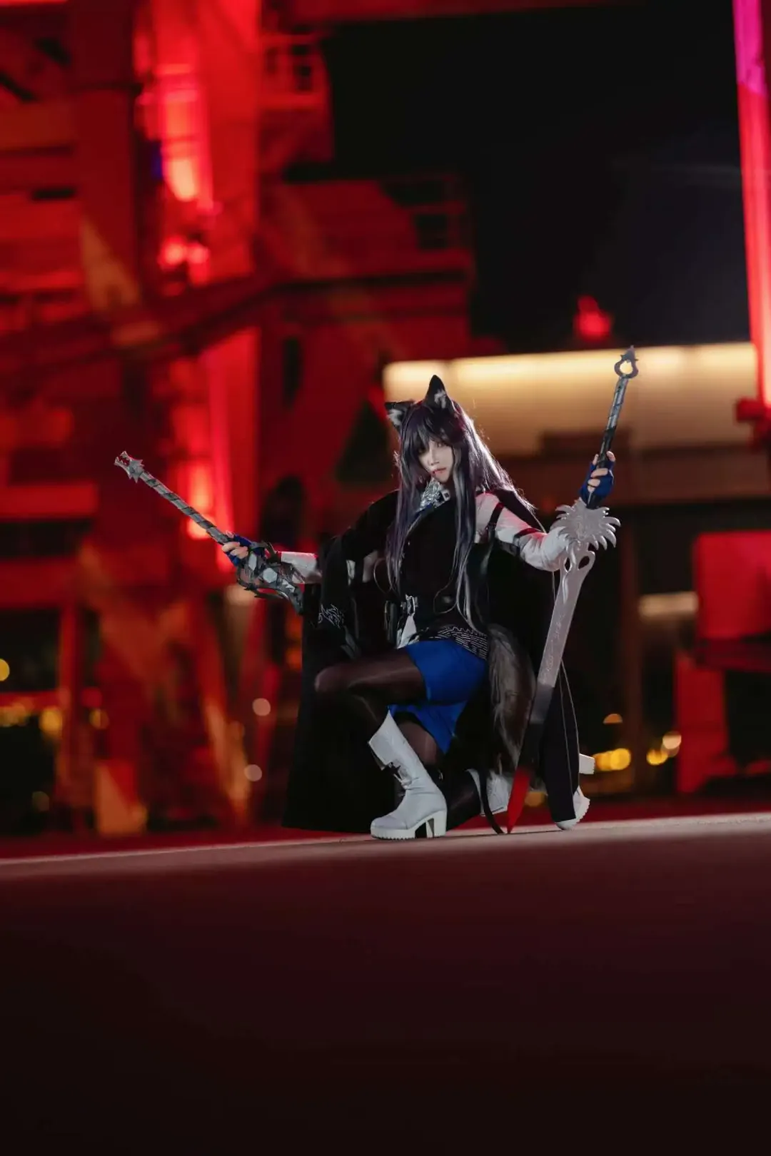 明日方舟, cosplay正片, 兽耳装扮, 工业风夜景, 缄默德克萨斯cos - 第2张