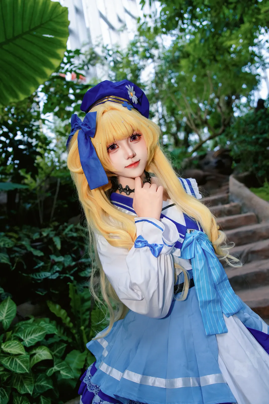 菲比cos, 鳴潮, 二次元cosplay, 戶外人像, 水手服穿搭