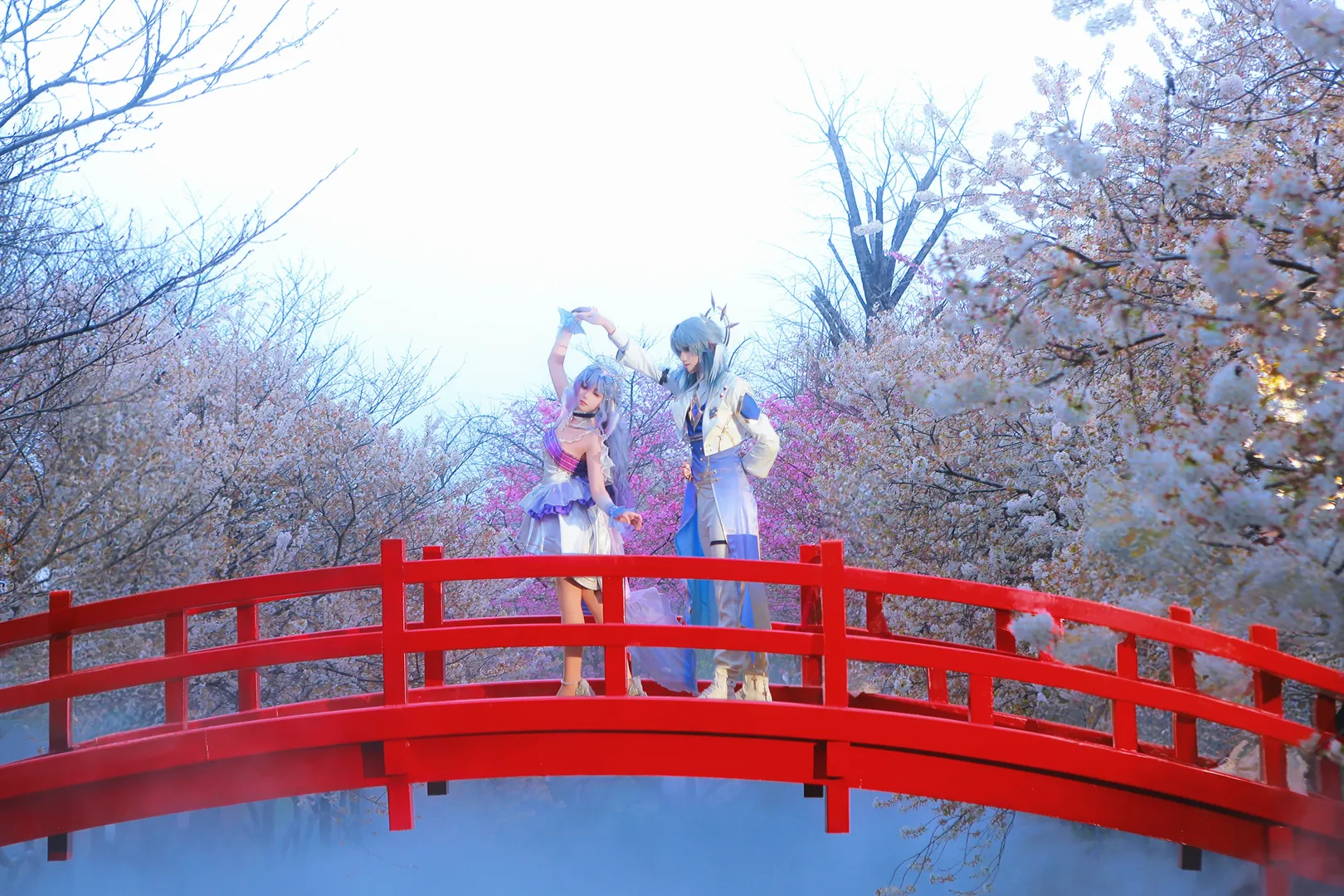 崩坏星穹铁道, 知更鸟cos, 匹诺康尼, 樱花季cos, 兄妹cos - 第2张