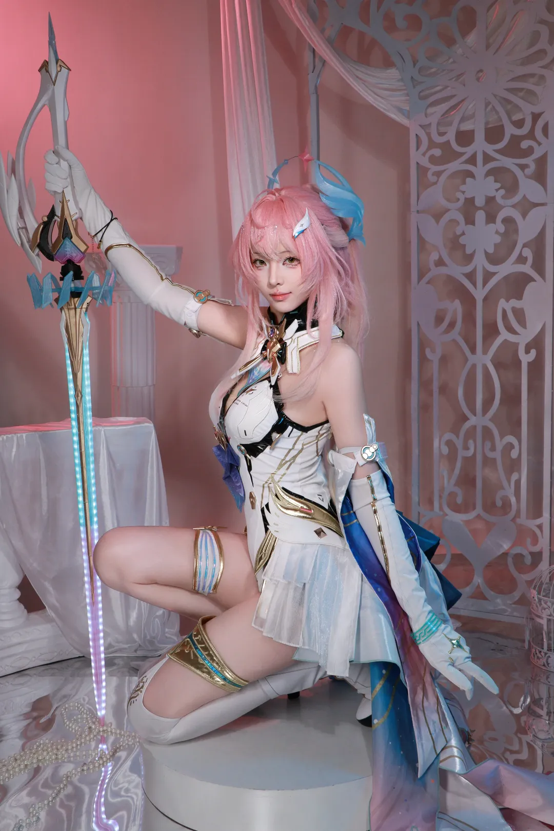 鳴潮, キャラクター再現, エイメス コスプレ, コスプレ衣装シェア, スタジオ撮影