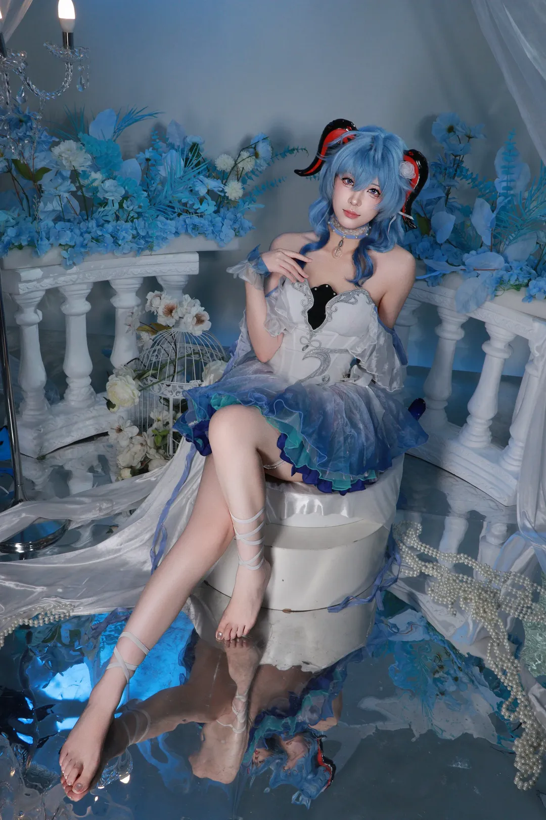 原神, 甘雨cos, 镜面摄影, 蓝发cos, 冷色调cosplay