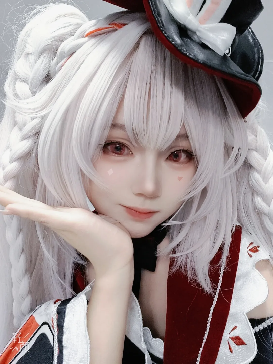 Honkai: Star Rail, Sparkle cosplay, Cosplay photoshoot, Anime-style makeup, Silver-white twin braids