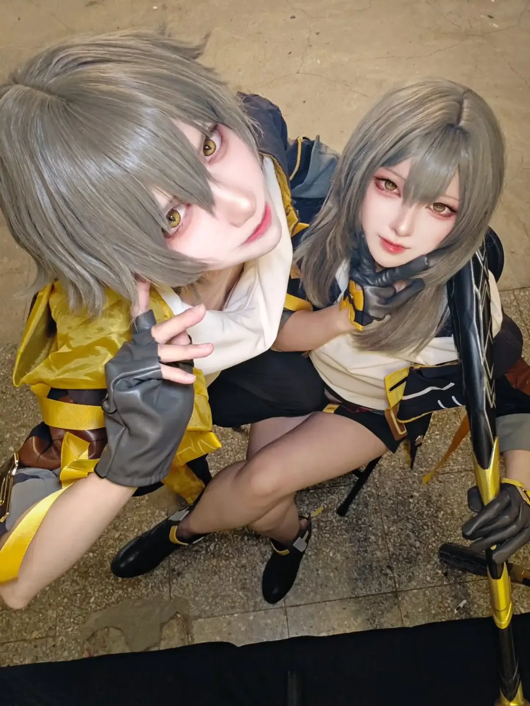 双人cos, 户外cosplay, 灰发假发, 崩坏星穹铁道cos, 战术风穿搭 - 第1张