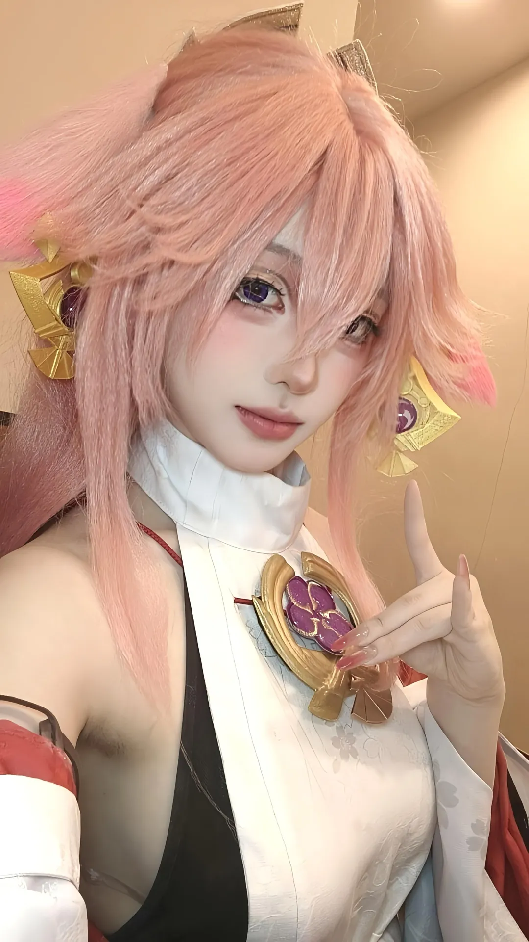 原神, 二次元cosplay, 八重神子cos, 粉色假发, 狐耳妆造