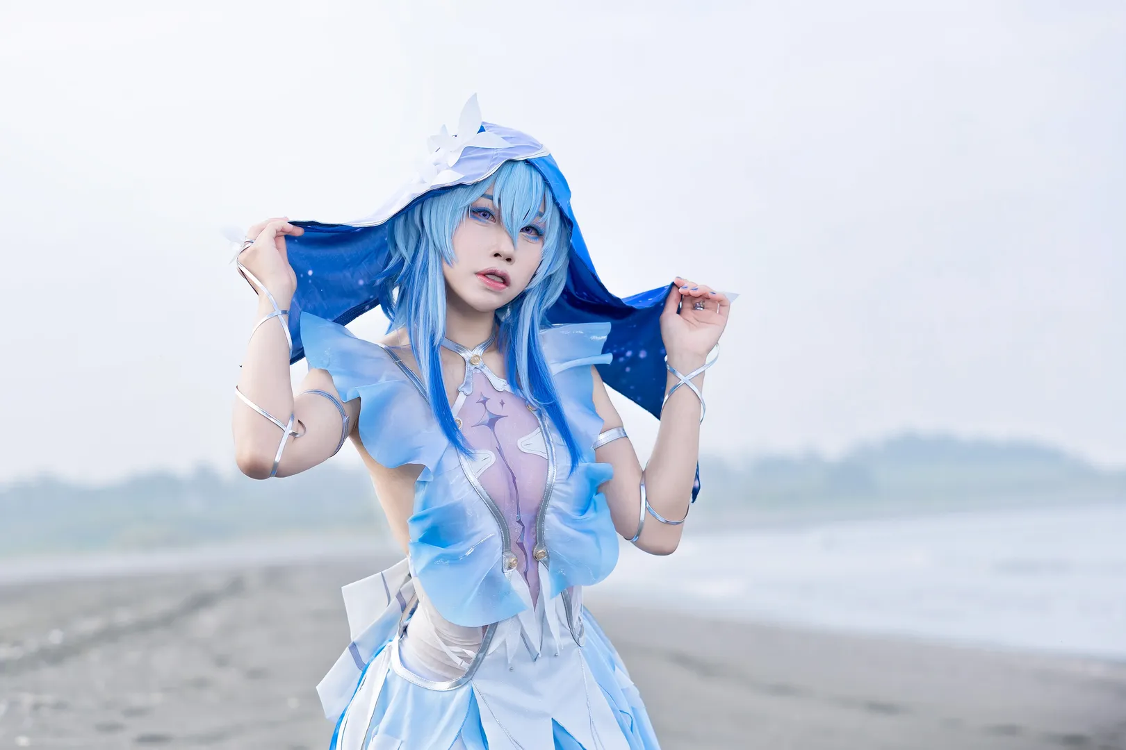 鳴潮, ショアキーパー コスプレ, 海辺のコスプレ, コスプレ撮影, 青白系キャラクター - 12枚目