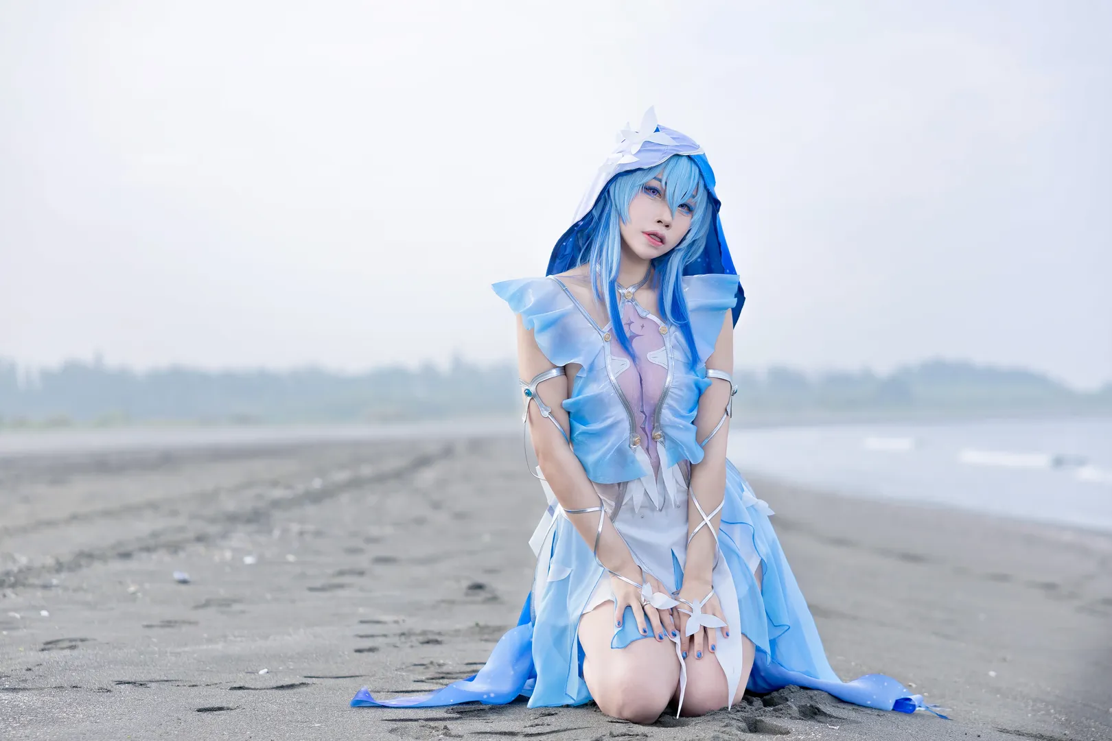 鳴潮, ショアキーパー コスプレ, 海辺のコスプレ, コスプレ撮影, 青白系キャラクター - 13枚目