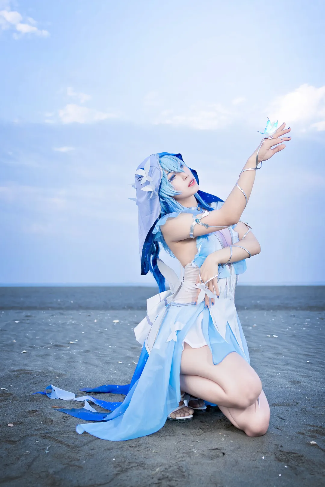 鳴潮, ショアキーパー コスプレ, 海辺のコスプレ, コスプレ撮影, 青白系キャラクター - 6枚目