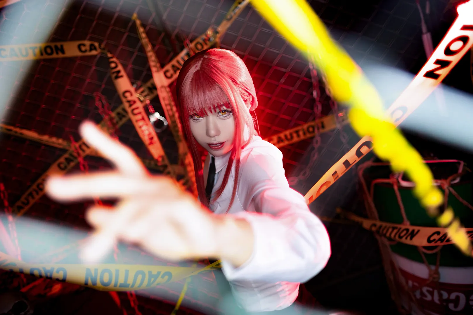 cosplay摄影, 玛奇玛cos, 暗黑风格, 链锯人, 红发美瞳 - 第2张