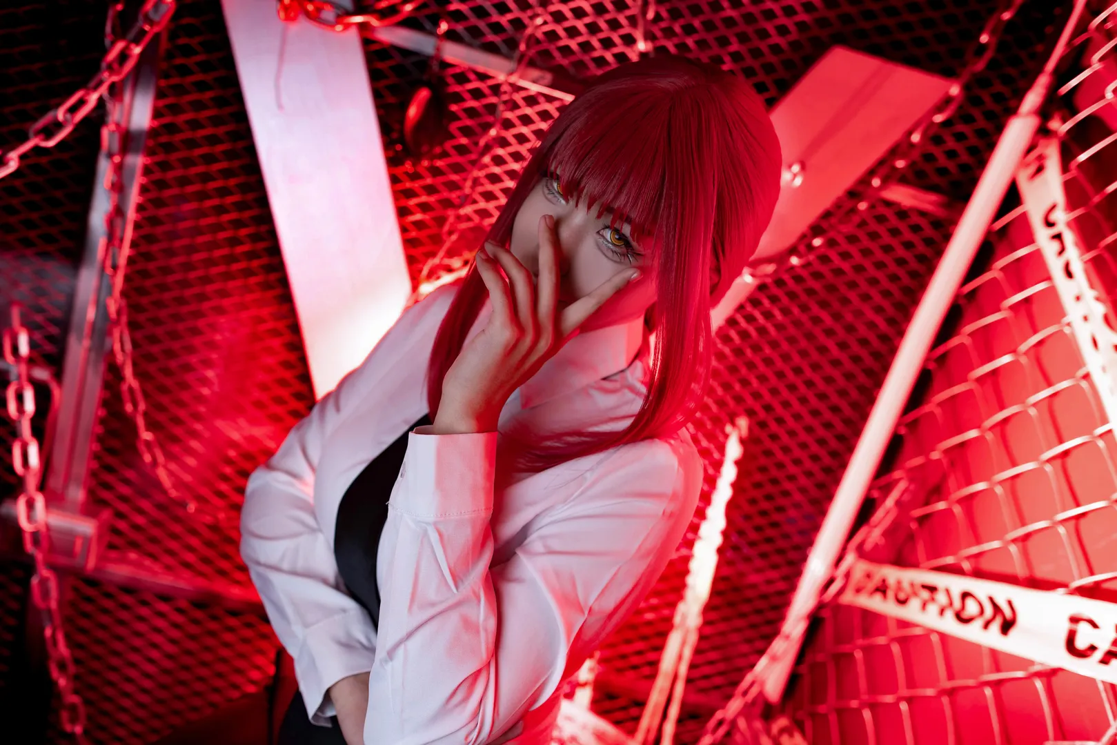 cosplay摄影, 玛奇玛cos, 暗黑风格, 链锯人, 红发美瞳 - 第4张