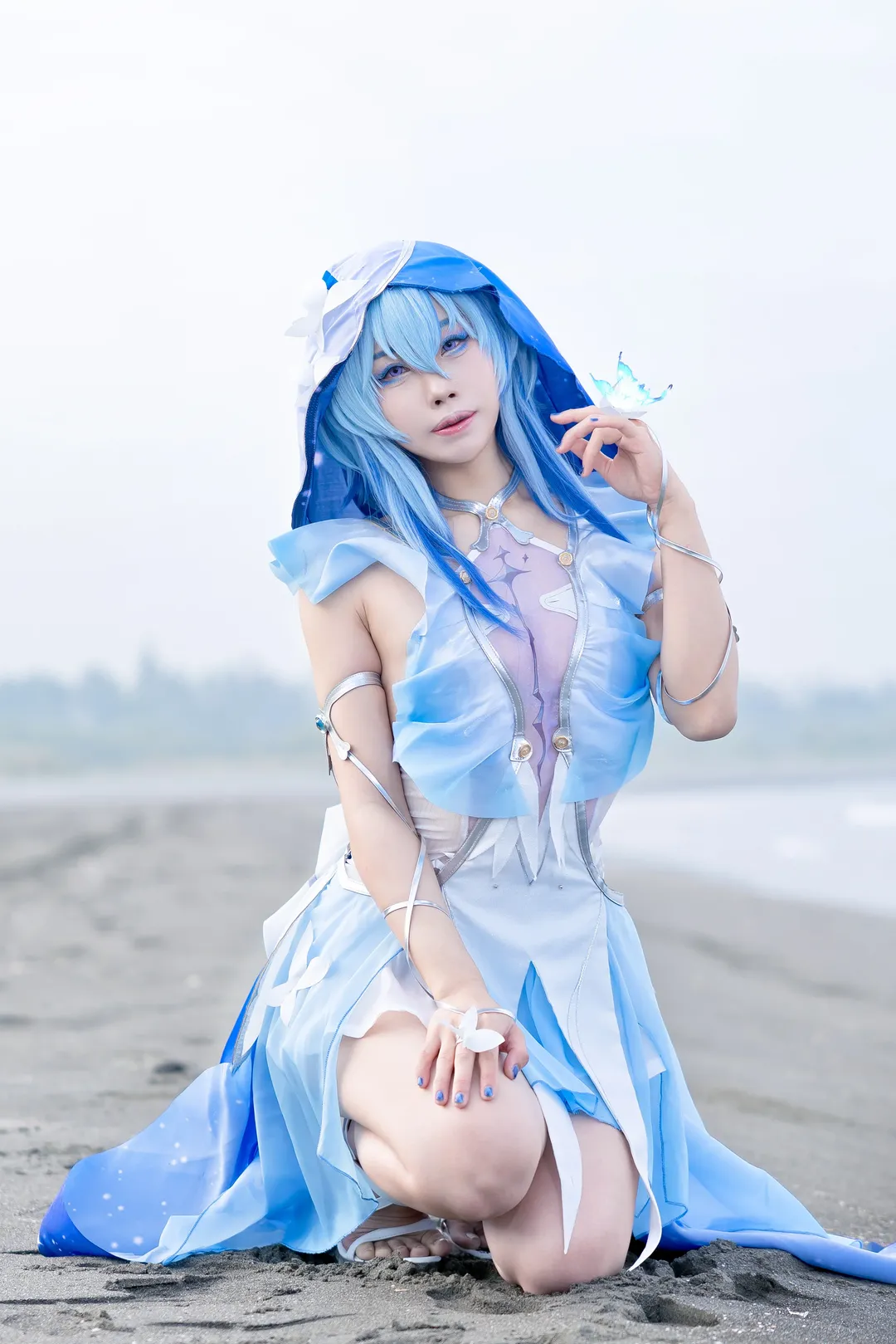 Roleplay, Wuthering Waves, The Shorekeeper cosplay, Outdoor cosplay photography, Wuthering Waves