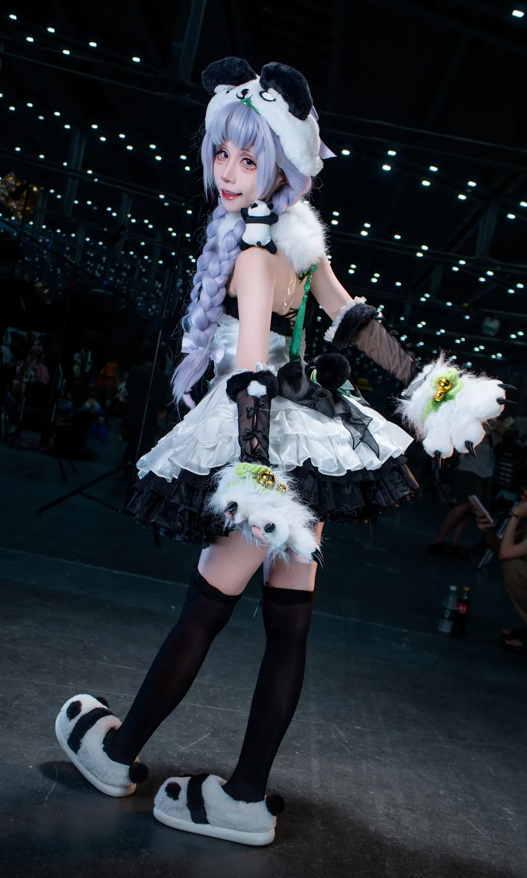 NARAKA: BLADEPOINT, イベント写真, 沈妙 コスプレ, パンダテーマのコスプレ, 肉球手袋 - 3枚目