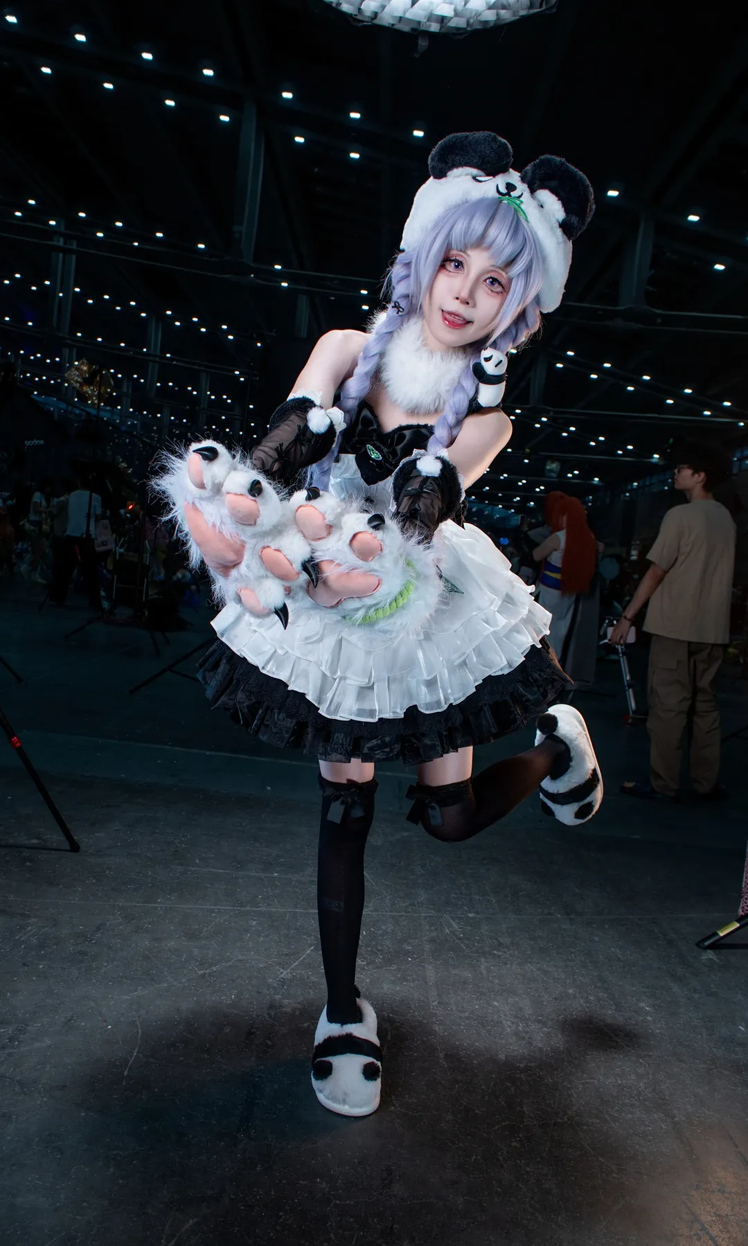 NARAKA: BLADEPOINT, イベント写真, 沈妙 コスプレ, パンダテーマのコスプレ, 肉球手袋 - 6枚目