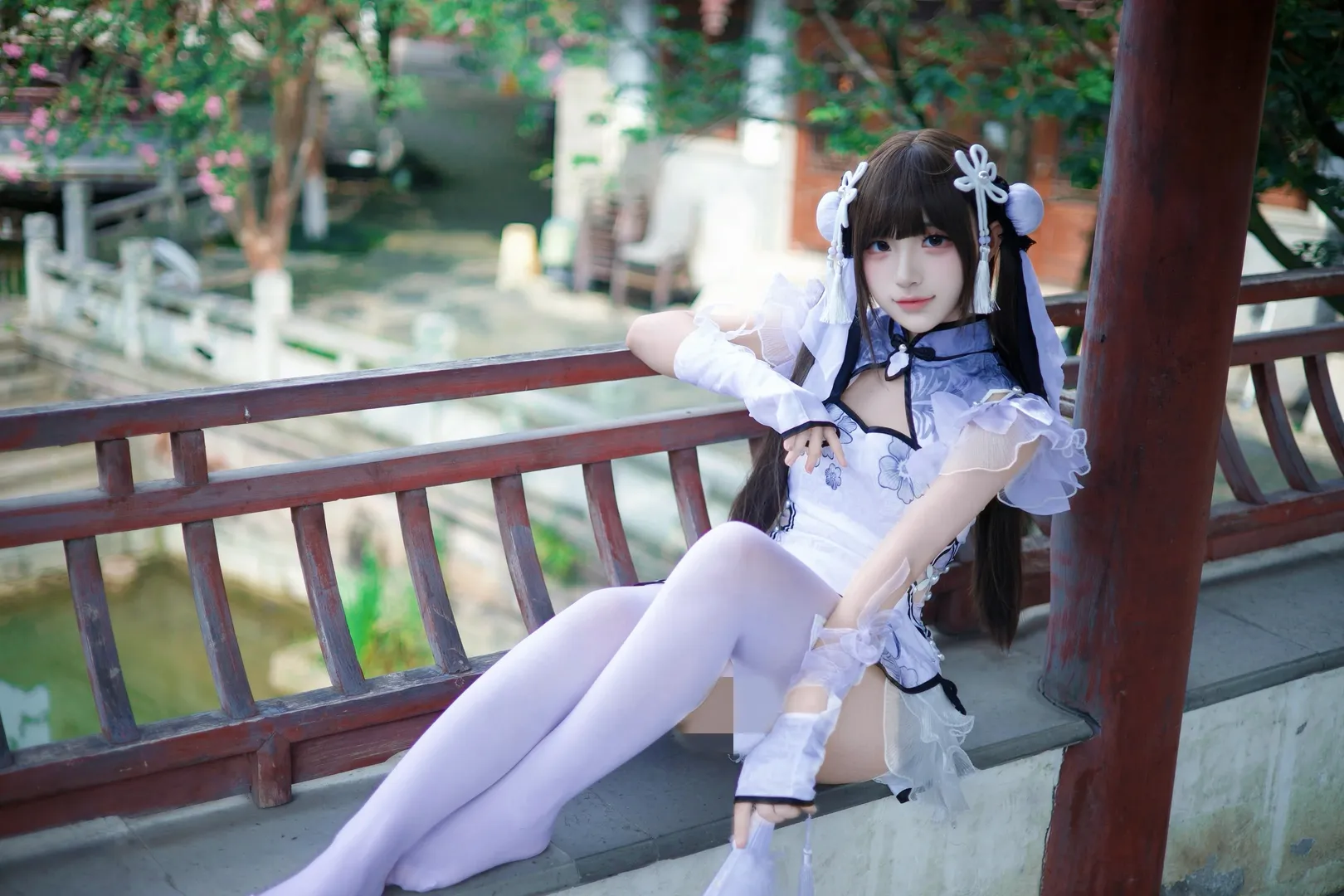 永劫无间, 殷紫萍cos, cosplay摄影, 白丝穿搭, 园林外景 - 第2张
