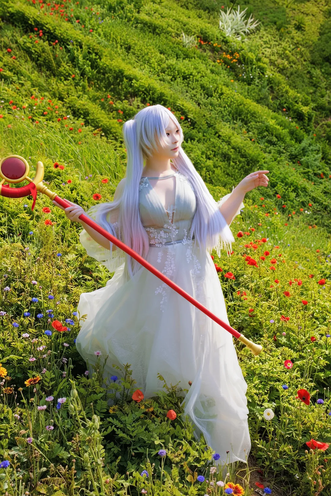 二次元コスプレ, 葬送のフリーレン, フリーレン コスプレ, ロケ撮影, エルフの衣装