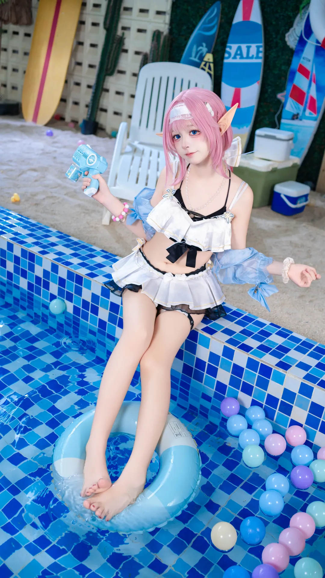 爱莉希雅cos, 二次元cosplay, 夏日泳装, 泳池拍照, 玩水季节 - 第2张