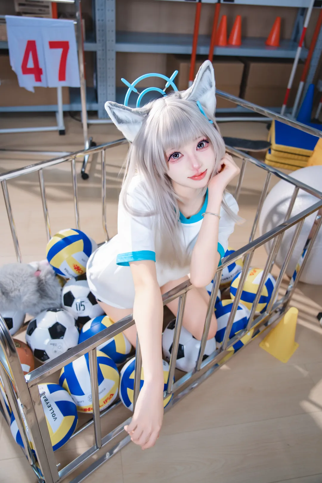 二次元少女, 蔚蓝档案, cosplay日常, 白子cos, 体育器材室写真 - 第3张