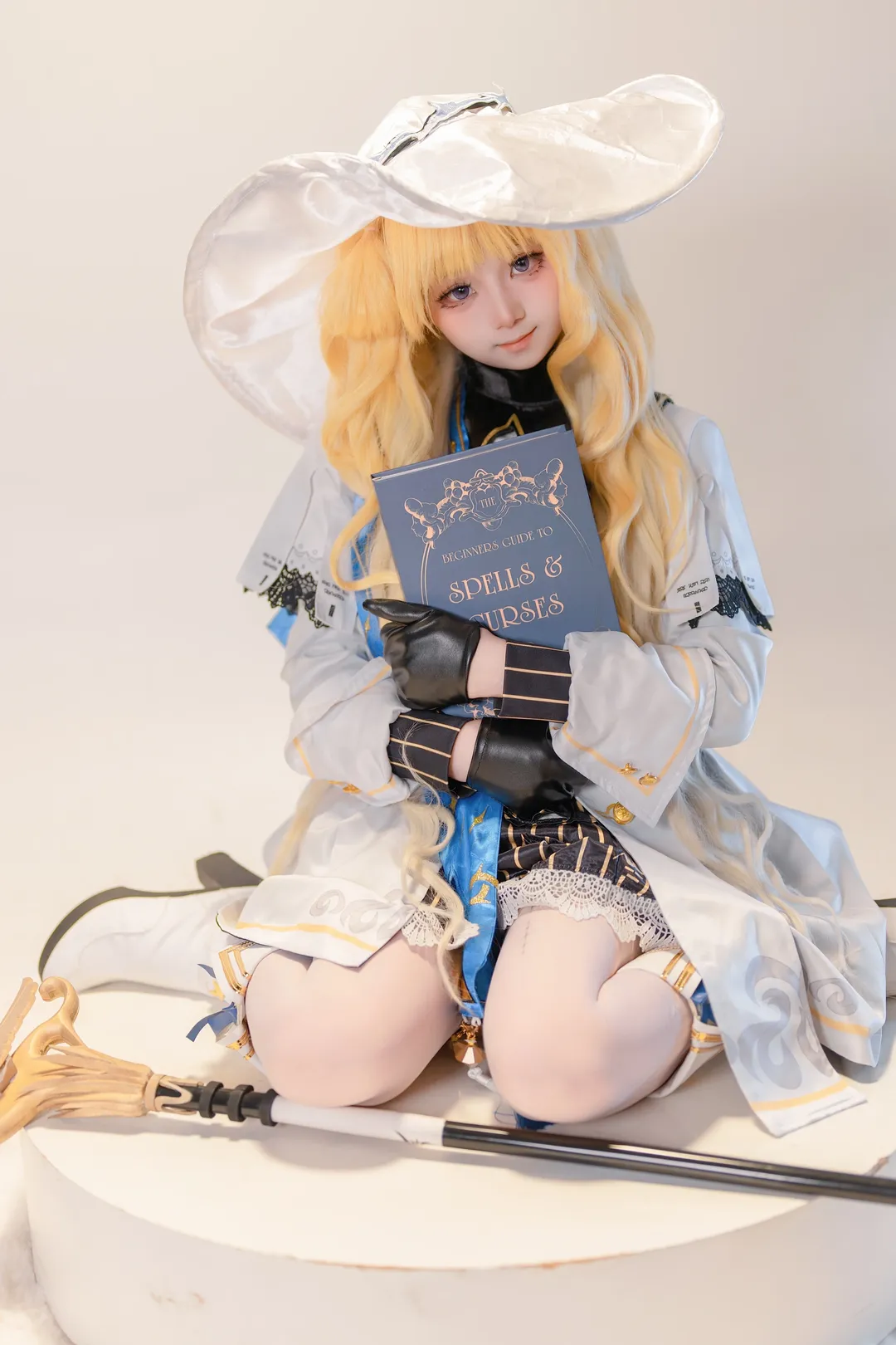 フィービー コスプレ, 鳴潮, 魔法少女, コスプレ撮影, 白タイツの萌えっ娘 - 1枚目
