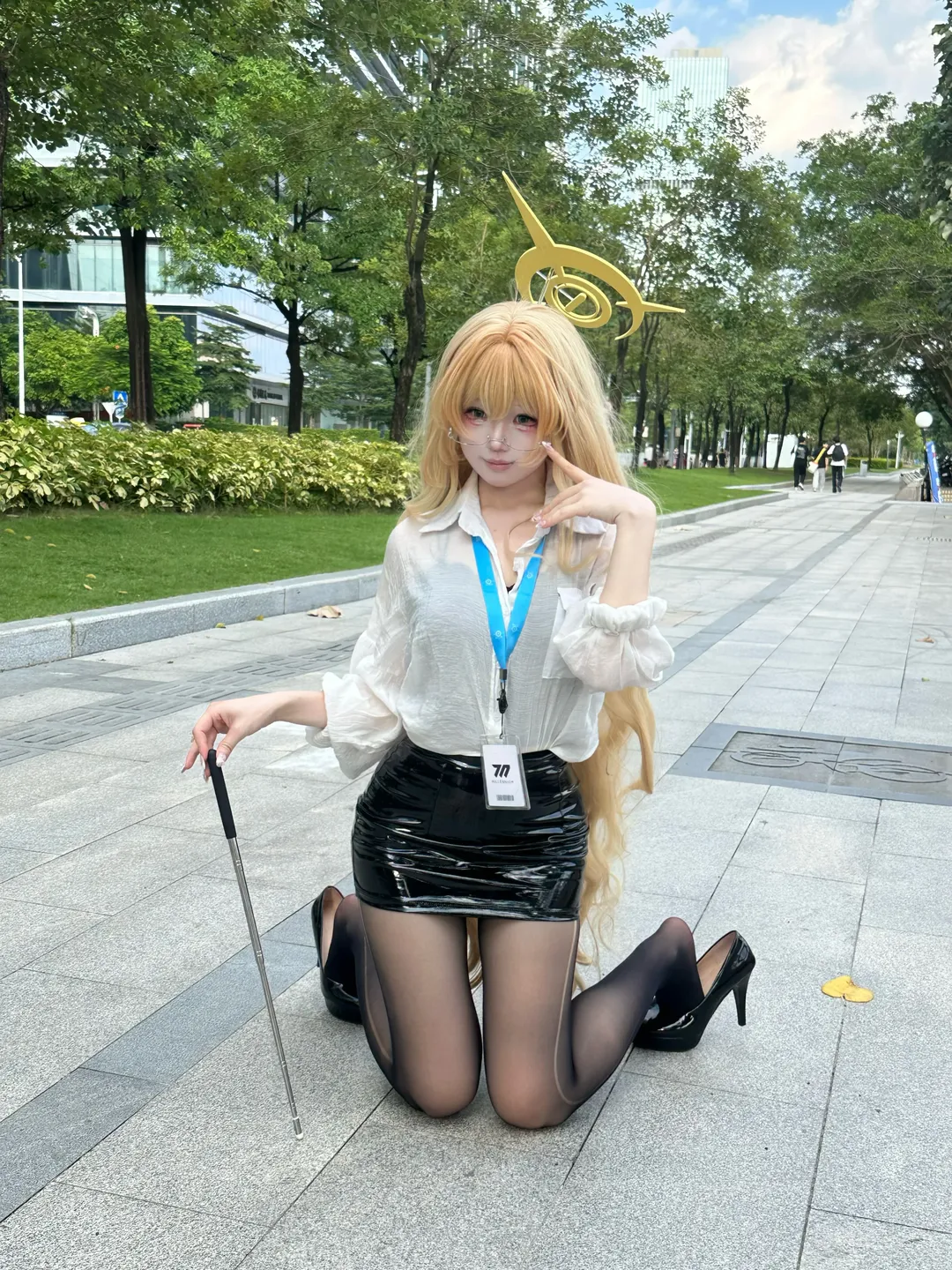 cosplay, 蔚蓝档案, 广州漫展, 笑面教授cos, 黑丝穿搭