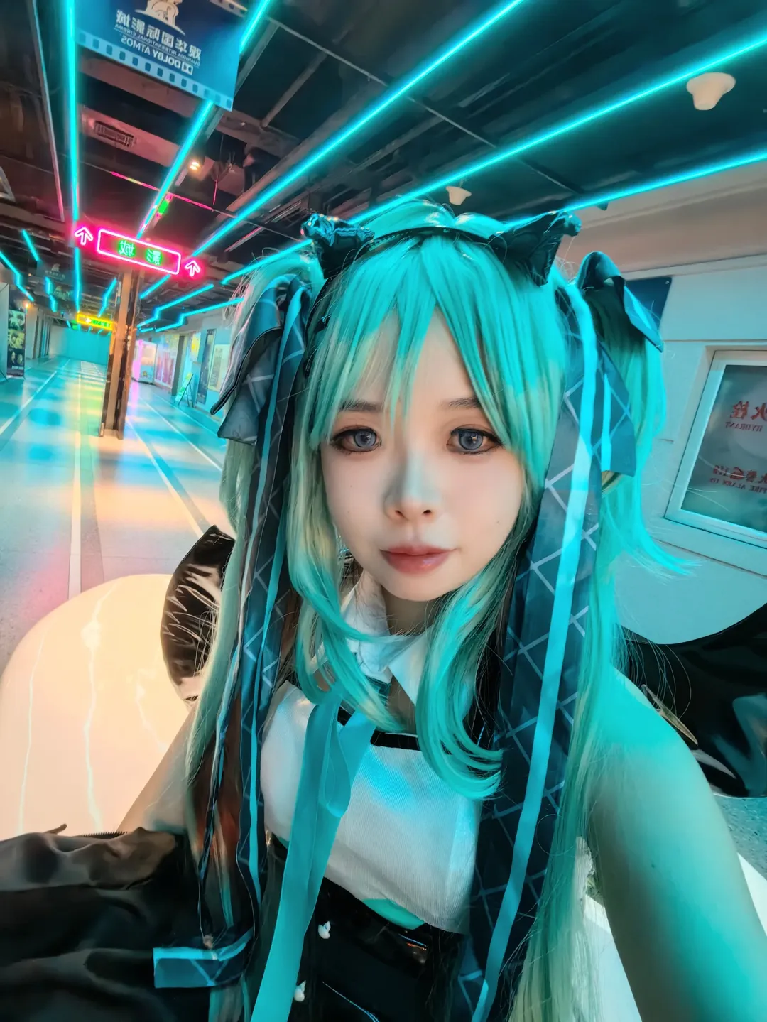 赛博朋克, 初音未来cos, 摄影花絮, 黑丝, 探店分享 - 第3张