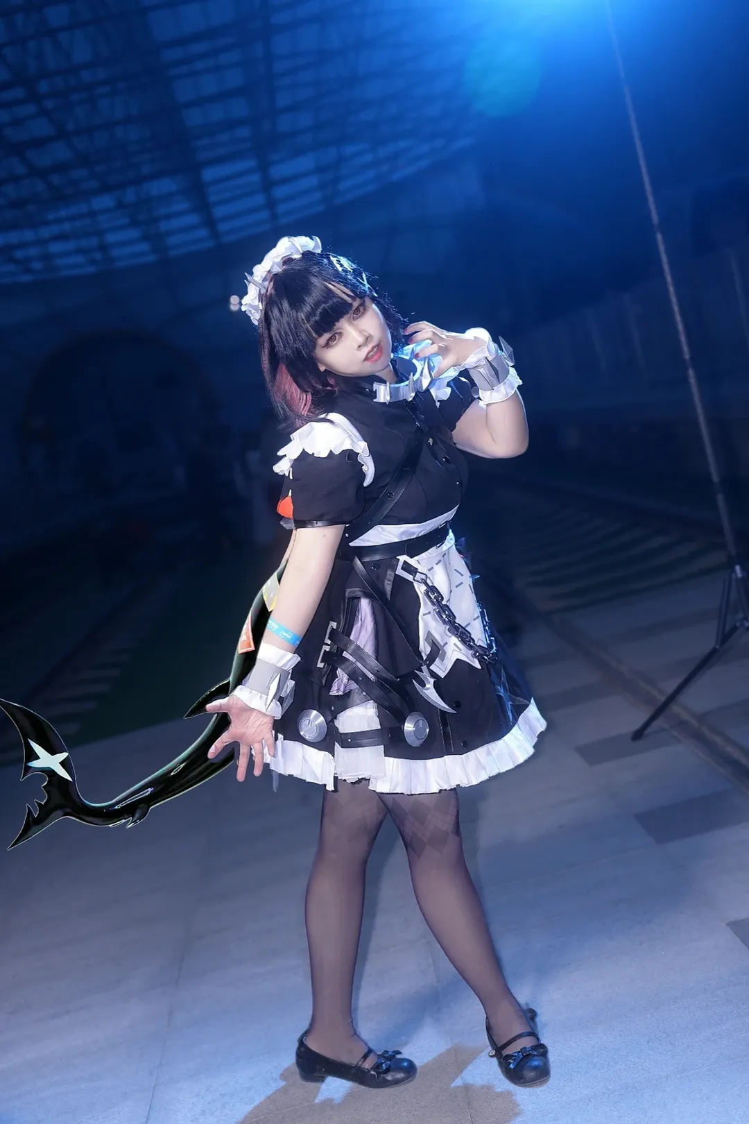 ゼンレスゾーンゼロ, イベント写真, 二次元コスプレ, サメちゃんコスプレ, 黒ストッキングメイドコスプレ - 6枚目