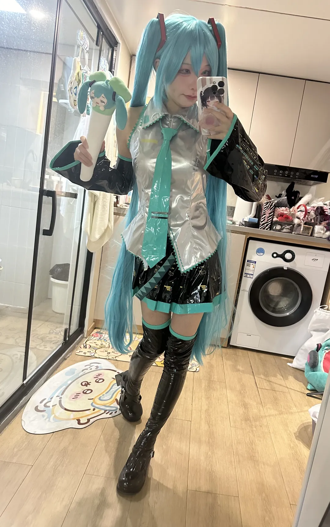 初音未来cos, VOCALOID, C服测评, 漆皮涤纶, 漆皮过膝靴 - 第4张