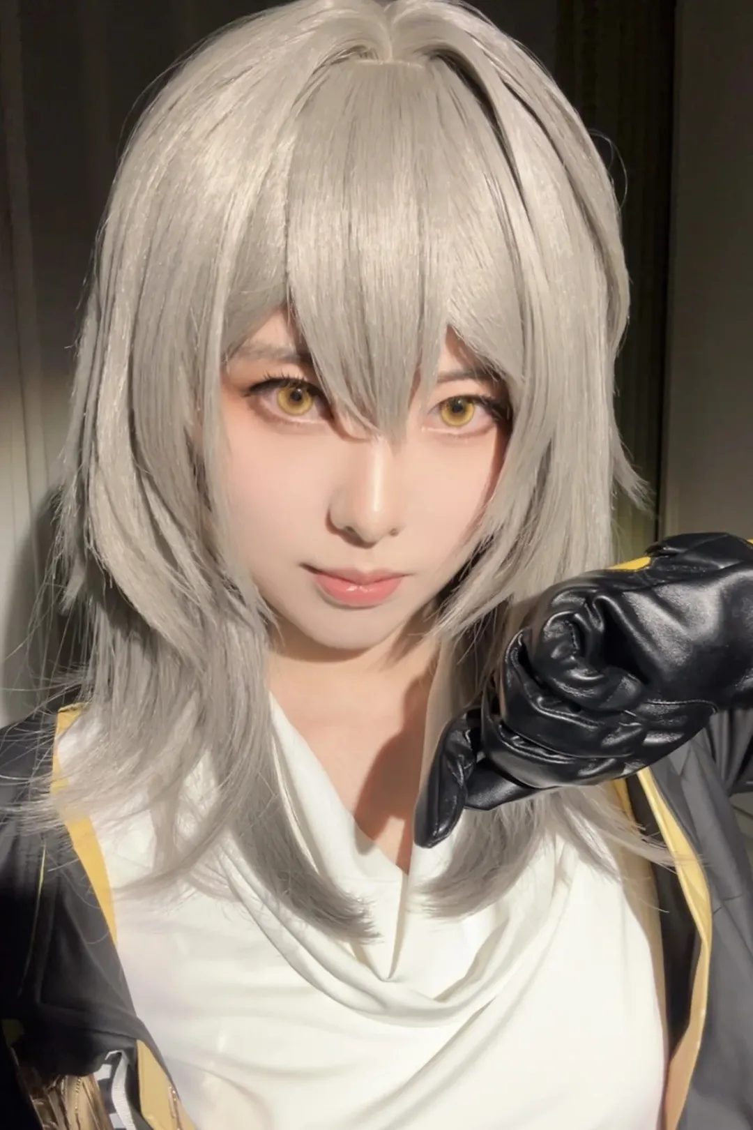 崩壊：スターレイル, 開拓者・星コスプレ, 銀髪黄瞳, 黒手袋, 中性的なクールスタイル