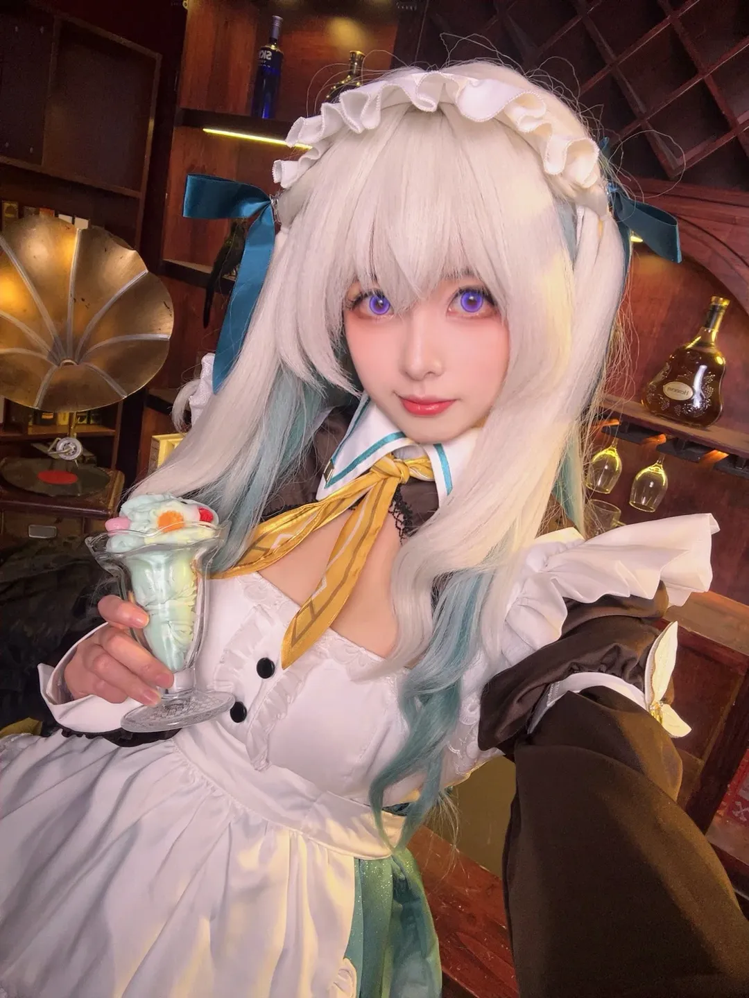 崩坏星穹铁道, 流萤cos, 二次元cosplay, 女仆装cos, 酒吧甜点师 - 第3张