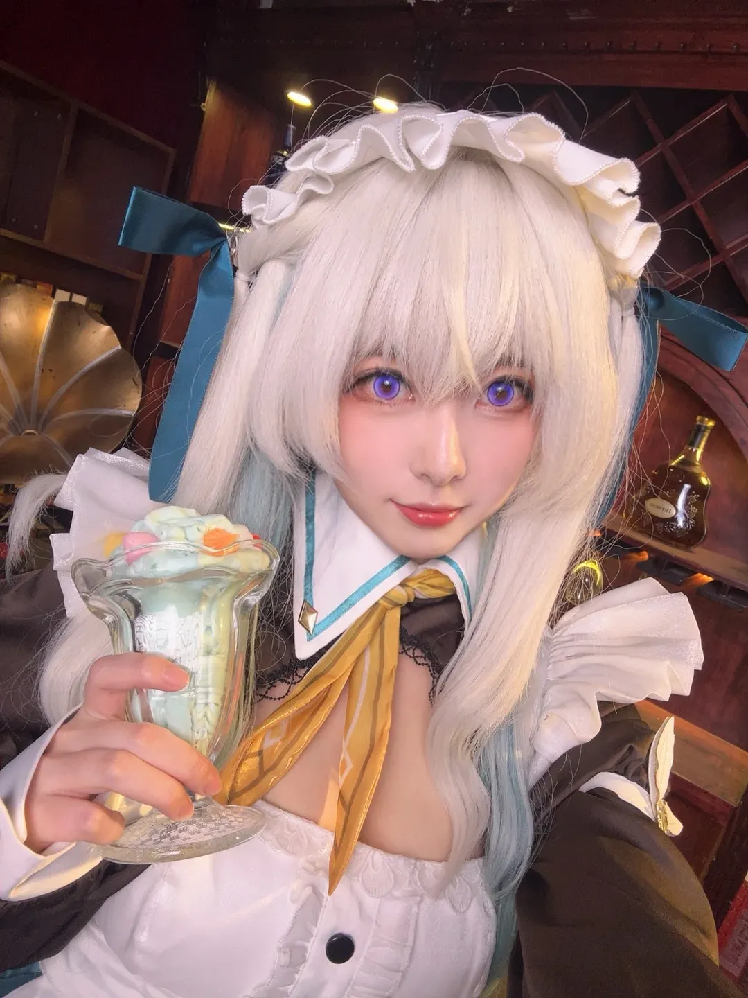 崩壊：スターレイル, ホタル コスプレ, 二次元コスプレイヤー, メイド服コスプレ, 銀白髪に紫の瞳