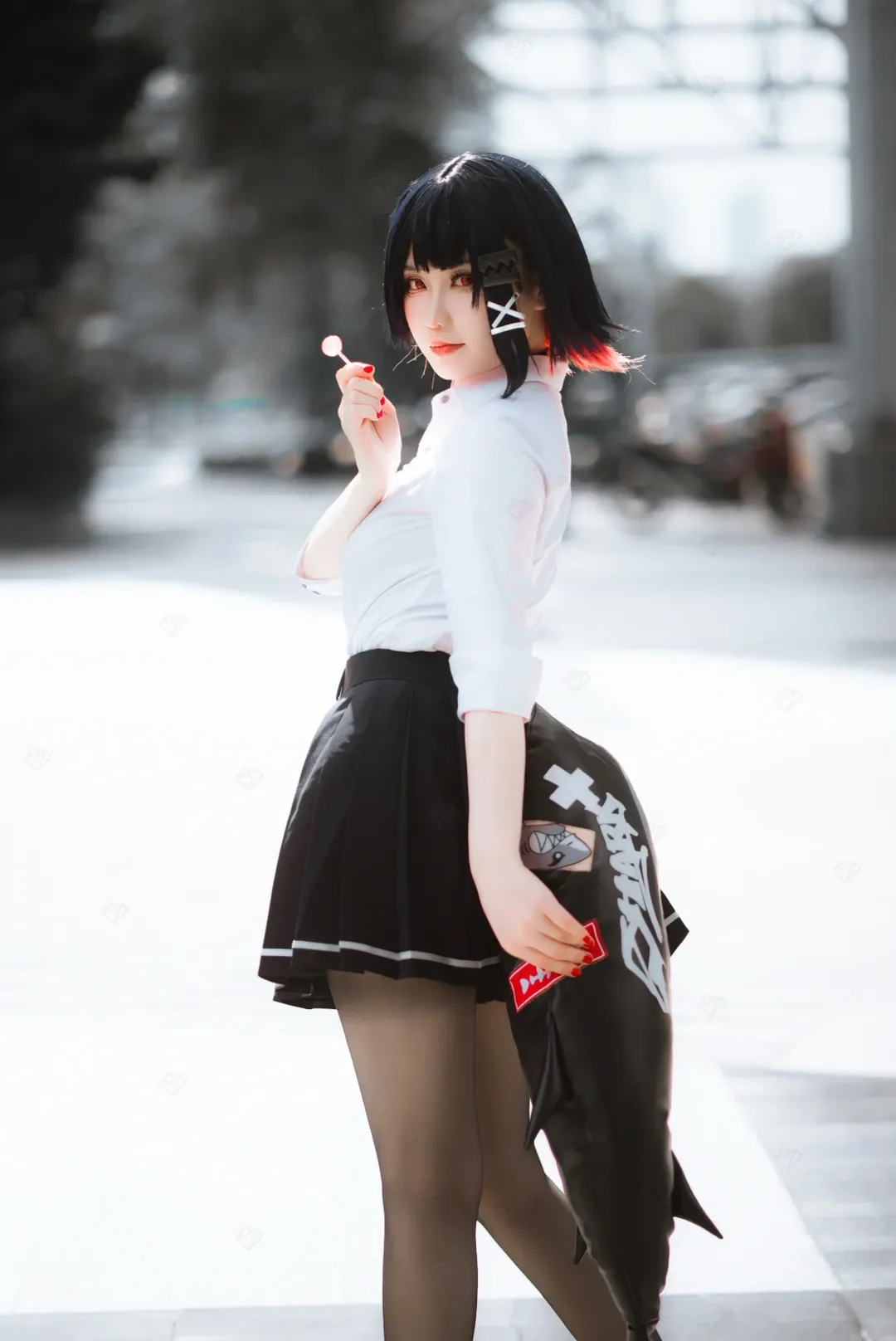 绝区零, 鲨鱼妹cos, 漫展外景, 黑丝cosplay, jk制服拍照 - 第3张