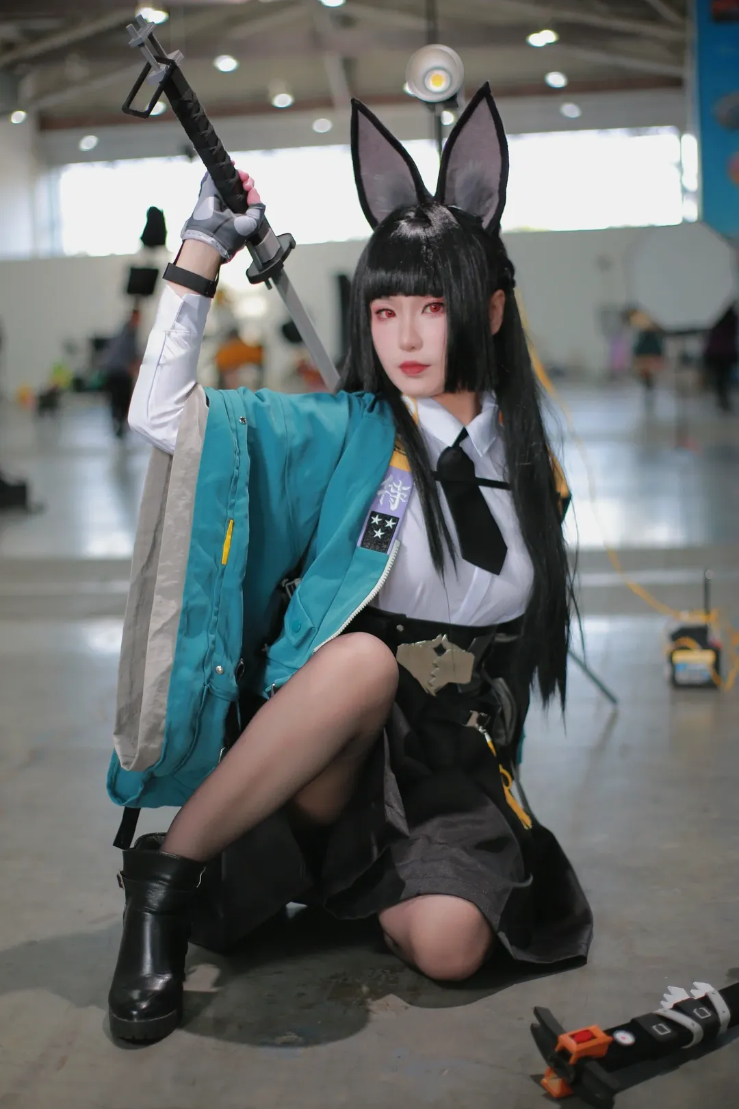 Zenless Zone Zero, Convention photos, Anime cosplay, Hoshimi Miyabi cosplay, Black tights outfit - Image 4