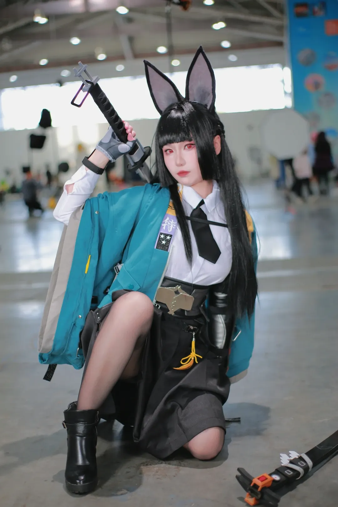 Zenless Zone Zero, Convention photos, Anime cosplay, Hoshimi Miyabi cosplay, Black tights outfit - Image 6