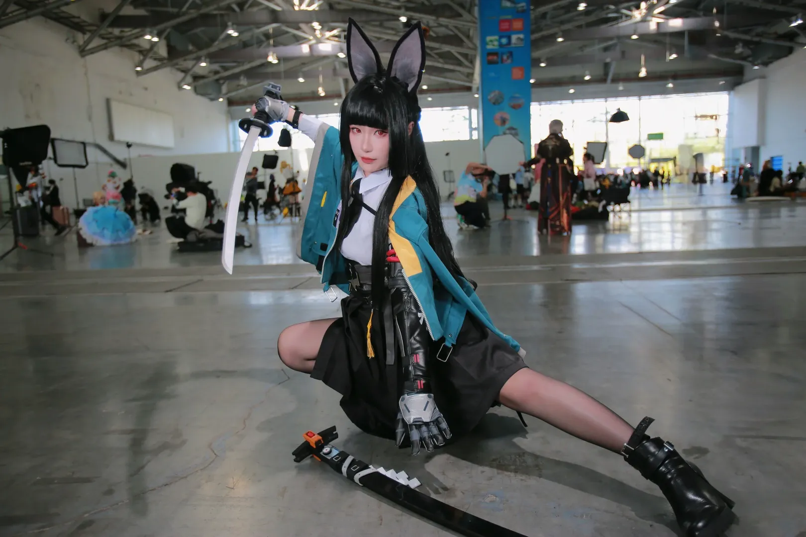 Zenless Zone Zero, Convention photos, Anime cosplay, Hoshimi Miyabi cosplay, Black tights outfit - Image 7
