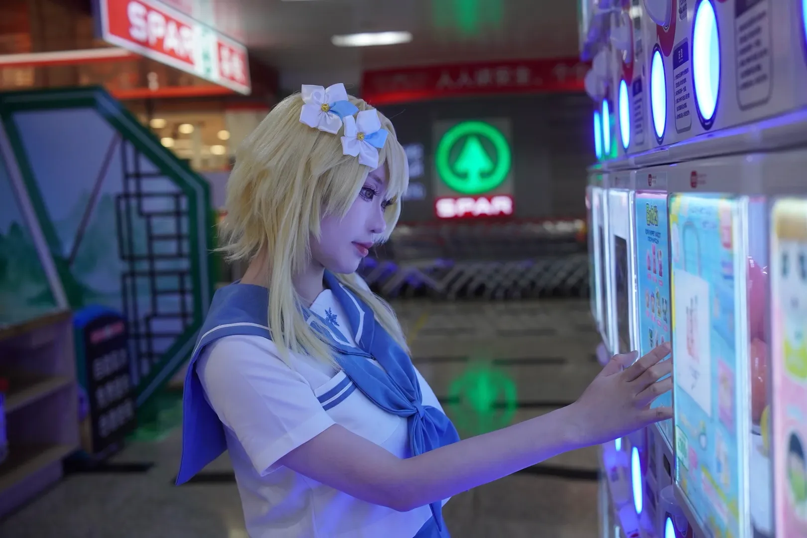 Genshin Impact, Convention photos, Lumine cosplay, JK uniform, Sailor suit outfit - Image 5