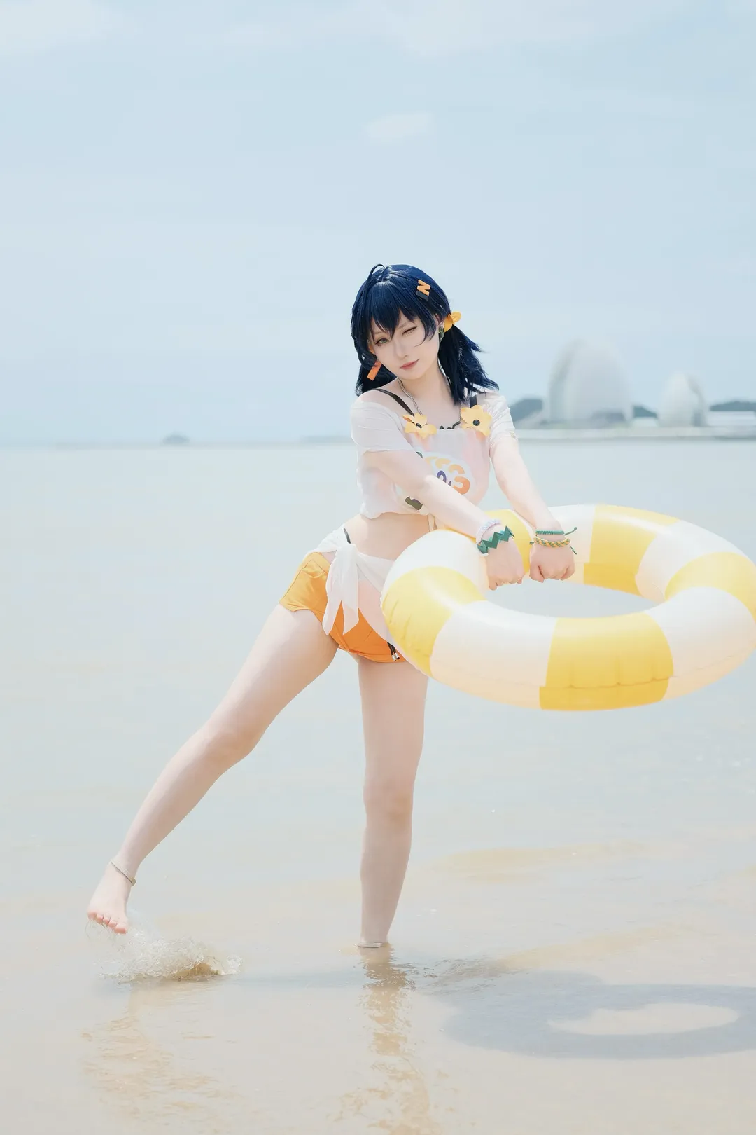 绝区零, 萌妹, 夏日泳装, 铃cos, 海边拍照 - 第1张